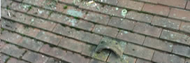 Le nettoyage de toiture par nos couvreurs à Versailles 78100