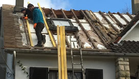 Entreprise de toiture 78 pour une pose de velux à Versailles